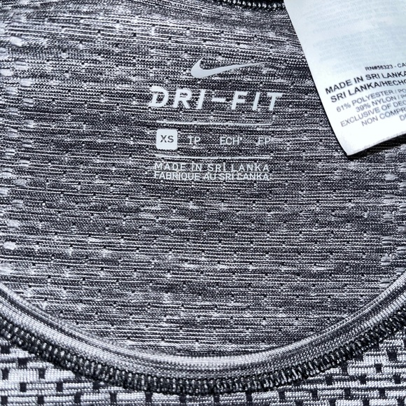 Nike Running Shirt - Picture 2 of 4